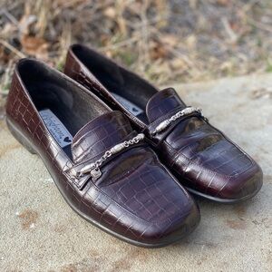 Brighton Unice loafers size 6 crocodile embossed texture deep burgundy
